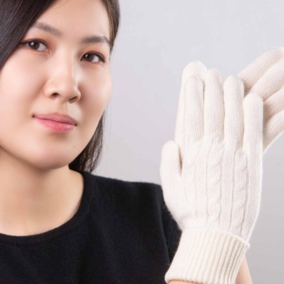 white winter gloves | Best winter gloves | Cashmere wool gloves | Hand gloves - Picture 5 of 9